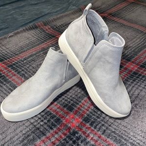 Dolce Vita Slip on Sneakers